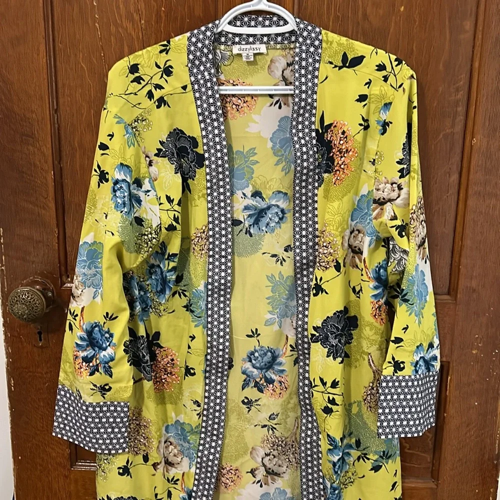 Dizzy Lizzy Robe Size M - Picture 2 of 3